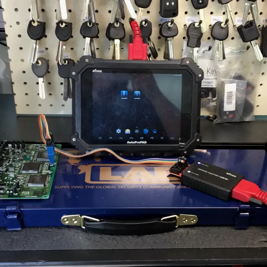 Car key programming tools and key blanks