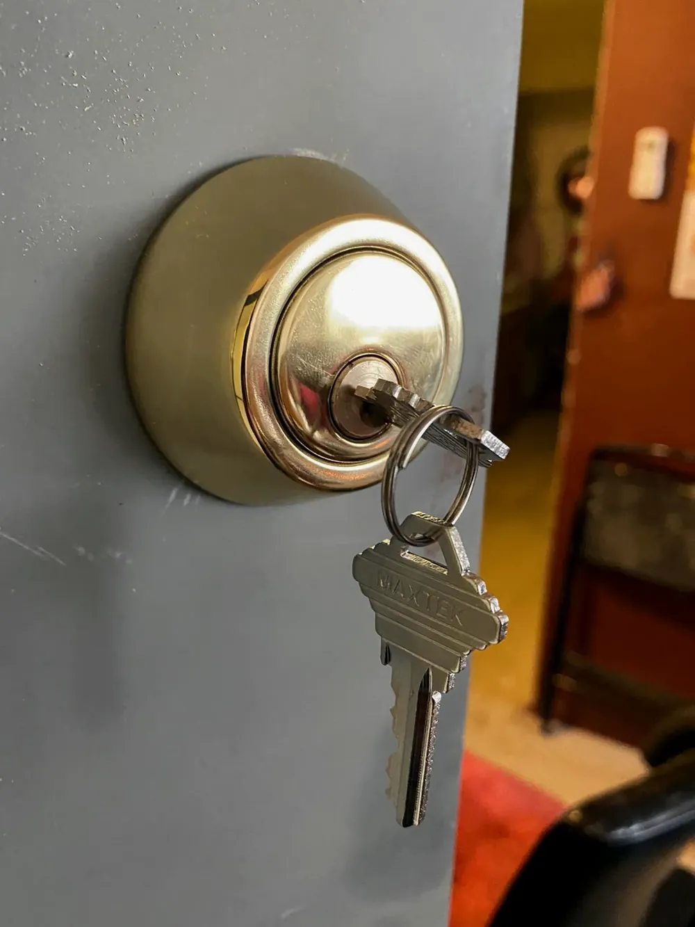 Cerrojo de seguridad con llaves nuevas después de cambiar la combinación